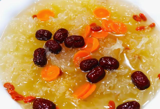 就老了建议女人：常吃三大食材好的PG麻将胡了模拟器再不补气血你(图11)